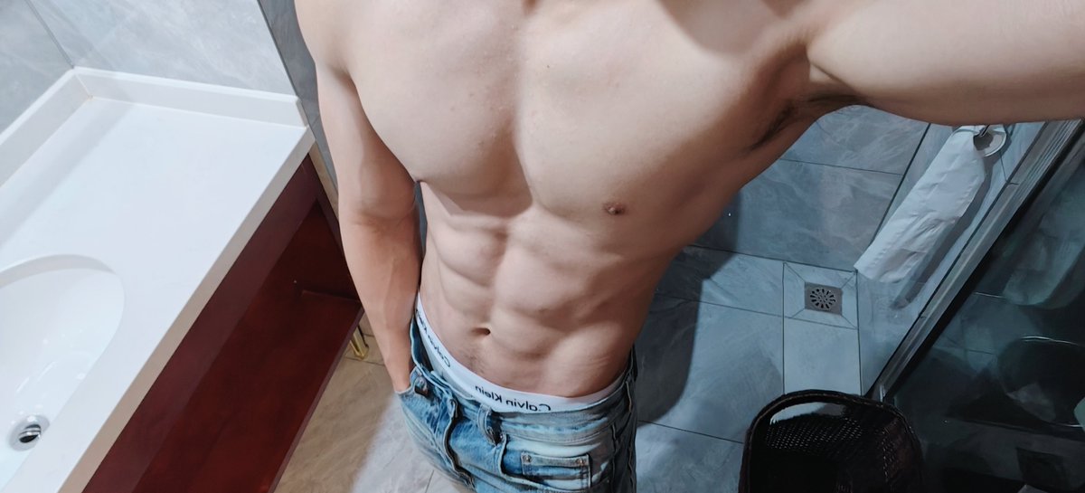dota1997829's tweet photo. #薄肌 #薄肌肉翘臀腹肌 #肌肉男 #男菩萨 #粉牛 #腹肌 #胸肌 #宽肩窄腰 宝宝还出门吗 https://t.co/FwaVRlRR4F