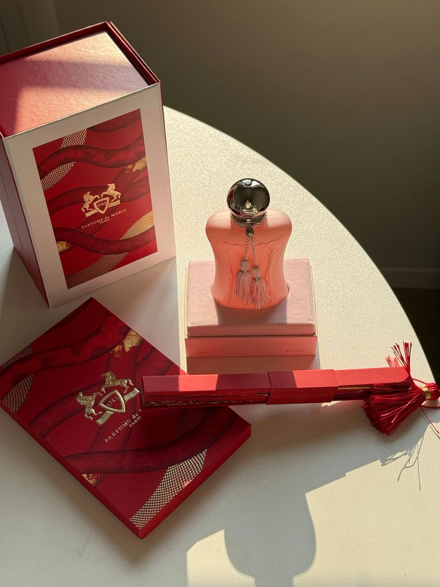 stowu288352's tweet photo. Just unboxed my long-awaited skincare set from Japan—packaging was so cute and the products inside smell amazing! Already can’t wait to try them https://t.co/xfiSye5IOb