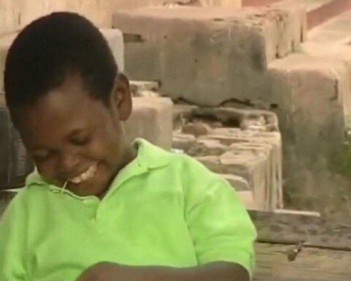 yobrxxzy's tweet photo. When Burna Boy wan drop No Sign Of Weakness? https://t.co/t47HJaLoFY