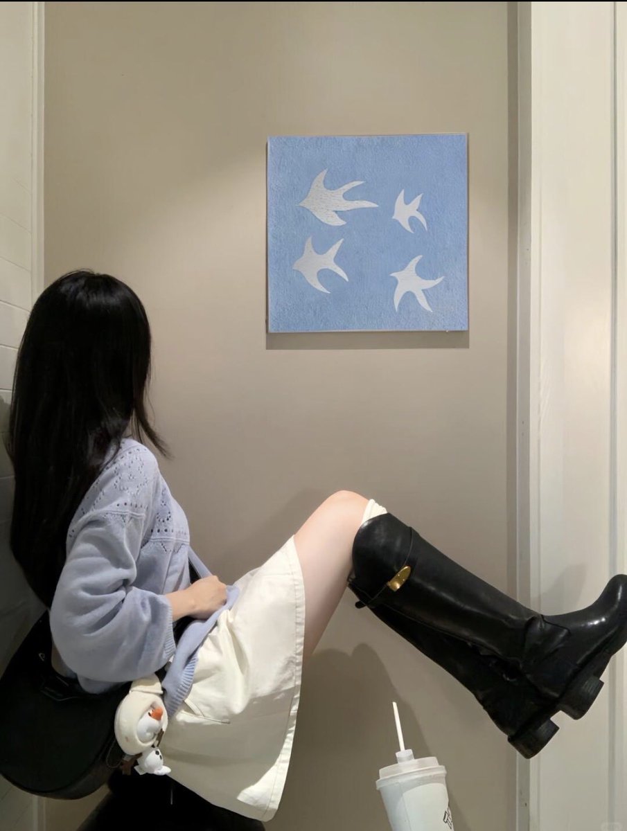 SarahHall133102's tweet photo. 做爱前喝很多很多水  是不是更容易喷水呀 https://t.co/L2JBW6oJSq