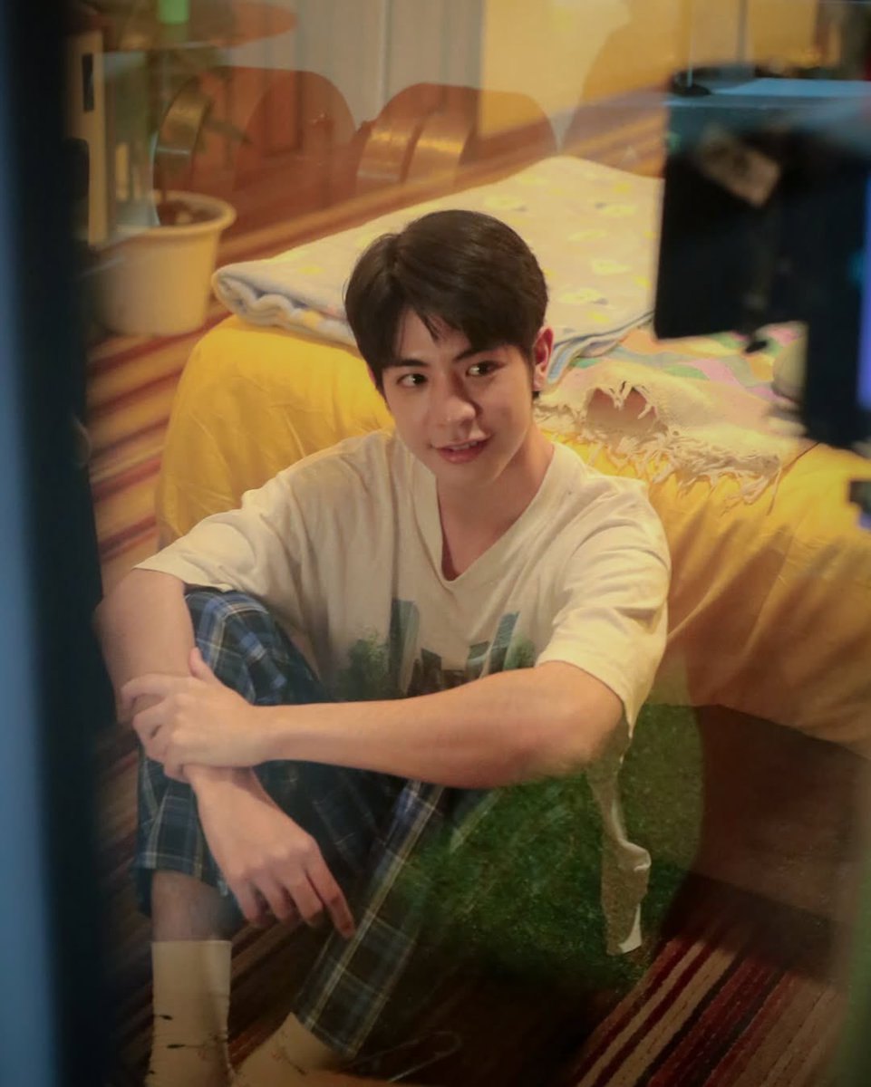 myouzzzi's tweet photo. แต่พูดจริงนะ จู่ๆแอบมีคิดว่าทุกคนที่เป็นครั้งแรกดูชีรีย์น้องซีหลังจากไปแมสจะตกใจหรือเปล่าน้า55555 (very positive kub) ว่าหน้าตาน้องซีเข้ากับทุกบทเขาเล่นจริงๆ เล่นก็เก่งด้วย https://t.co/KrYSae1jjS