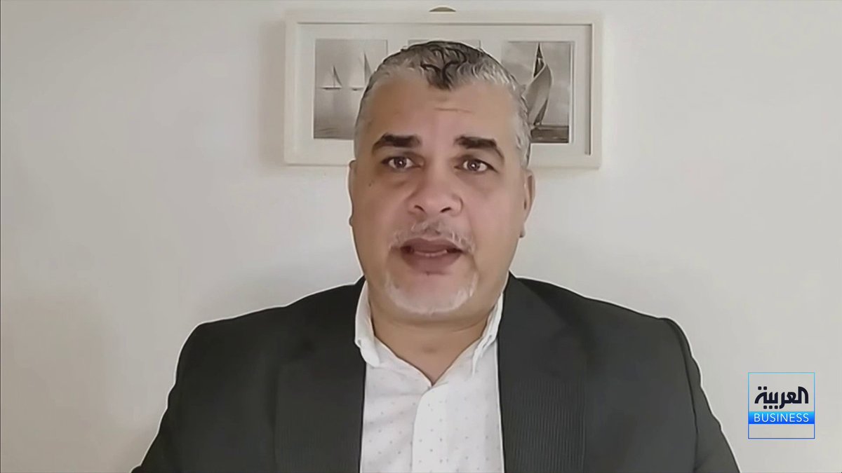 الخبير في النفط والغاز محمد العناني لـ : قفزة تكلفة استئجار ناقلات النفط لمليون دولار يومياً رقم قياسي يعكس ندرة السفن المستعدة لدخول الخليج. تداول برنت فوق 107 دولارات ونايمكس فوق 103 دولارات يترجم المخاوف الحقيقية من اختناق الإمدادات. تجدد استهداف المصافي الروسية فاقم حالة عدم اليقين وأشعل تقلبات أسعار الوقود في السوق العالمية افتتاح الأسواق _Business لمزيد من التحليلات وأخبار الاقتصاد.. تابعوا "العربية Business" مباشرة على يوتيوب 