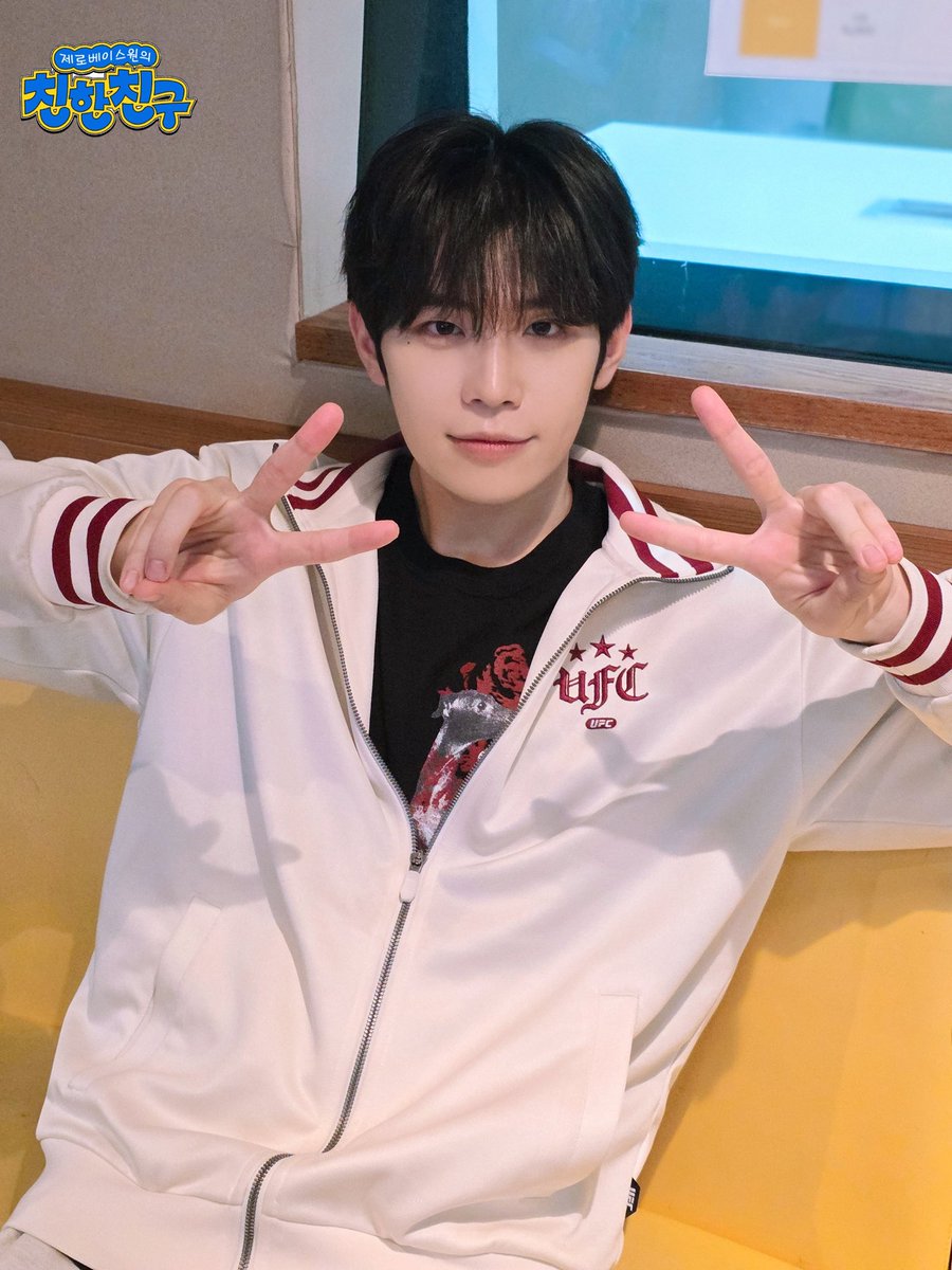 bingS0_'s tweet photo. 이 훈녀 뭐긔!!!!!! https://t.co/rEHI5sPUVF