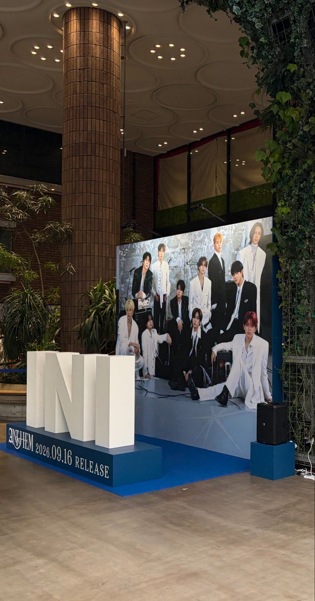 fengmini1112's tweet photo. 渋谷、どこ見てもINIや！
かならずみんな行って https://t.co/7a8aXDr5Um