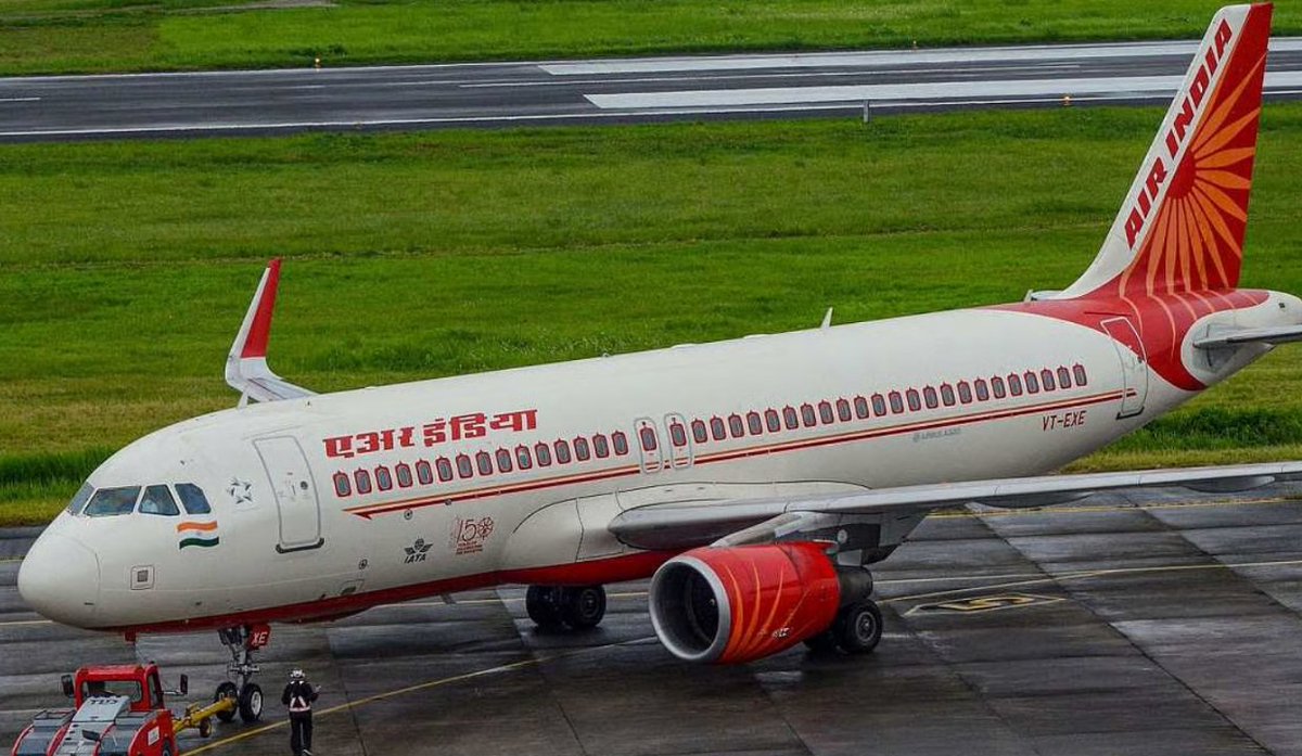 TheDailyPioneer's tweet photo. The Centre has summoned Air India CEO Campbell Wilson after three Italian passengers allegedly flew from Delhi to Munich without completing mandatory departure immigration checks.

Read more: https://t.co/izomnEspO0

#AirIndia #DelhiAirport #ImmigrationLapse #AviationNews #CampbellWilson #IndiaNews