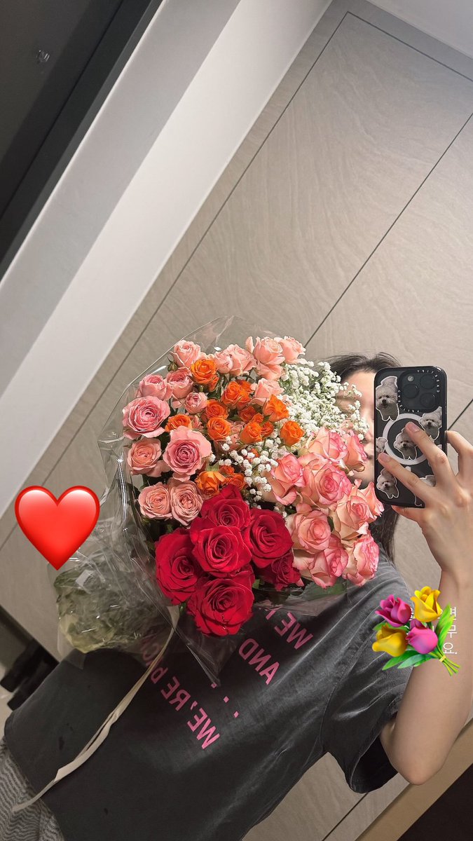 semringah's tweet photo. ㅤ

What a way to start a day!❤️💐
Makasih banyak untuk bunganya, boomerku yang paling ganteng, my finest shyt, my segala-galanya! Good morning banget buat gue yang baru bangun (dibangun seb🙄). Kalau gini kan jadi semangat site visit lagi! Hahay. I love you LOTS bebe❤️❤️❤️

ㅤ https://t.co/vXEhFUjesW