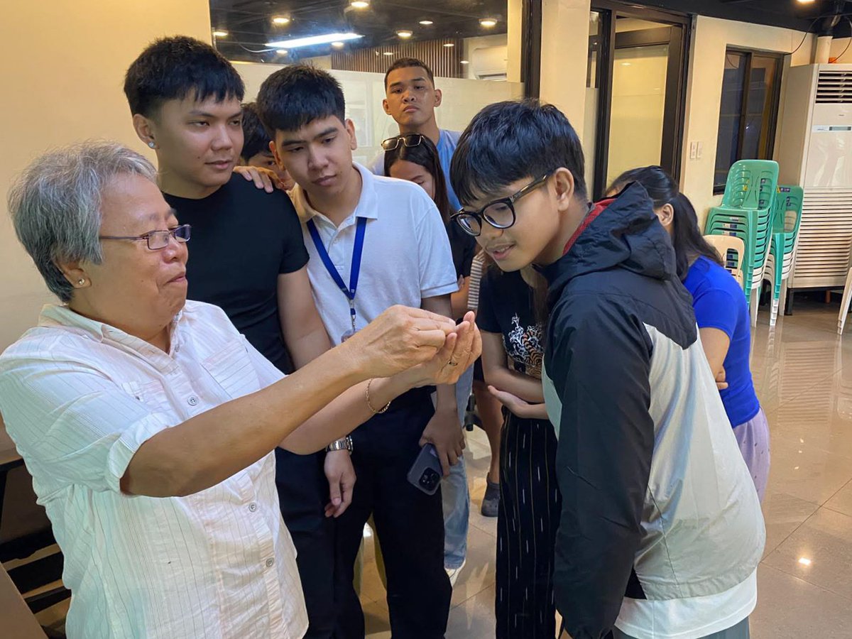 bsapasig's tweet photo. TINGNAN: Personality Development Program para sa BSA College Scholars. ππ»ββοΈππ»ββοΈ Through our collaboration with Bagong Ilog Christian Fellowship, nakikiisa sila sa monthly fellowship activity na naglalayong makapagbigay ng values formation. π
#BSACollegeScholars #BSACollabs https://t.co/vUKr2WnmqJ