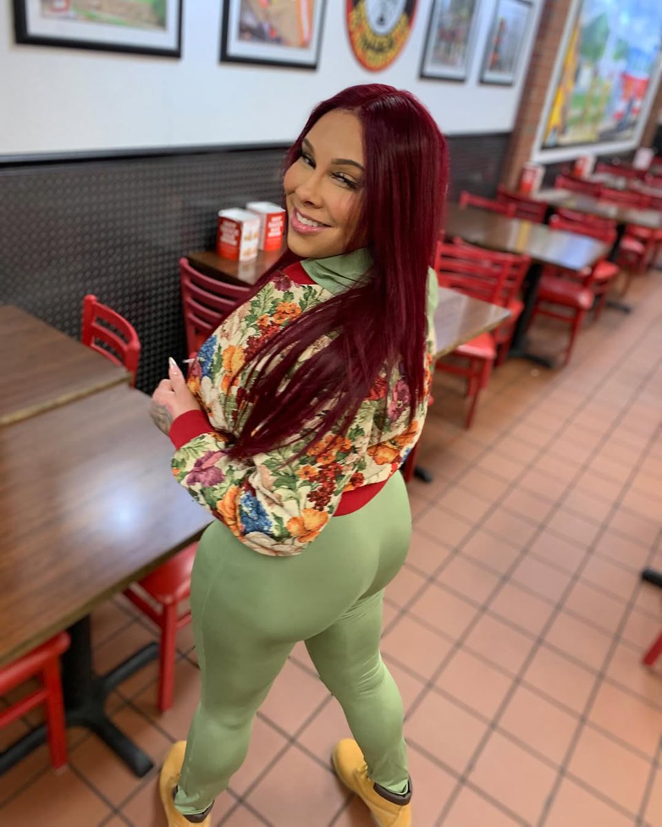 iambadazzbefqvu's tweet photo. I’m aite…got lost for a sec but I’m REROUTING 🗺️📍 https://t.co/Pi8pYF203z