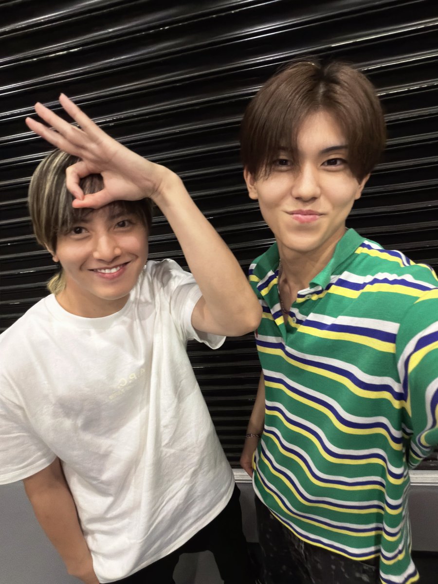 yukia_takano's tweet photo. 久しぶりのじゅやまくんっっ！
ヒプカリコラボたのしみだね

今日はMove On聴きながら稽古場向かいました🎧 https://t.co/ePxrN6BYFa