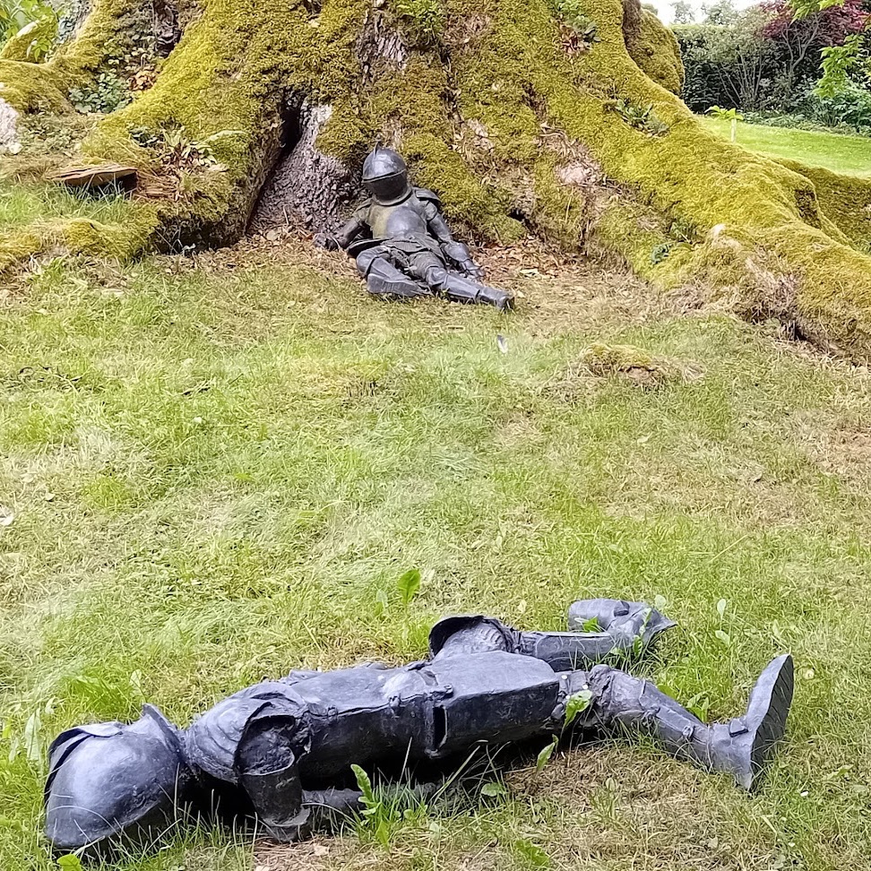AlisonPailing's tweet photo. #AlphabetChallenge #WeekKforKn
Knackered Knights. https://t.co/yUgISlWo0G