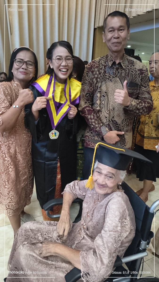 Fandyiood72gar's tweet photo. Selamat atas Wisuda
Sarjana Pendidikan (S.Pd)
My Beloved Wife,
Ernawati Wiwik Manurung.,S.Pd

Dari STT Pantekosta Batam,

Hotel Pasifik,Batam
Selasa, 15 September 2026 https://t.co/fxoN0IqDZO