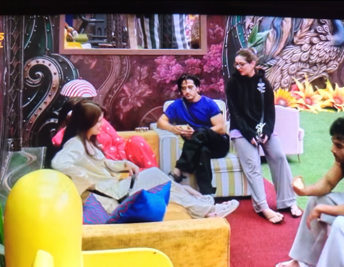 KazmionX2's tweet photo. Good Morning... 🤧🤧

#BB20 https://t.co/VyBzyE0b7y
