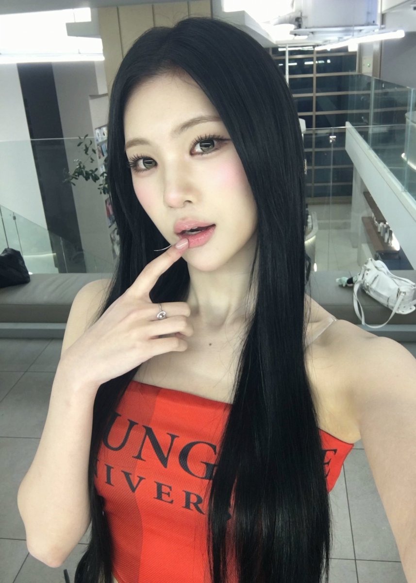 juunpicts's tweet photo. juun weverse update https://t.co/YxKaYDr2fq
