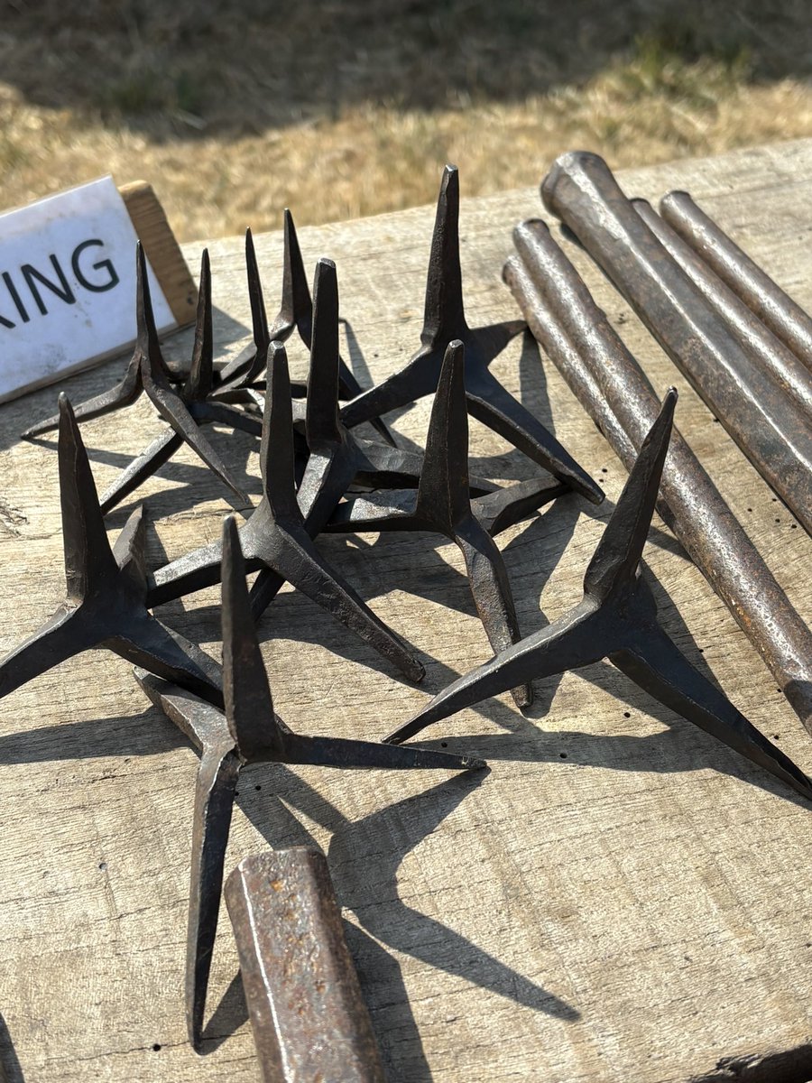 SimonGauthor's tweet photo. Simple. Brutal. Effective.

Roman caltrops — tribuli. However they landed, one iron point faced upwards.

Imagine meeting these hidden in the grass during an attack.

Thanks to Ermine Street Guard at Birdlip.

#RomanBritain #RomanHistory #LegioIIAugusta https://t.co/fSFFMQHcnI