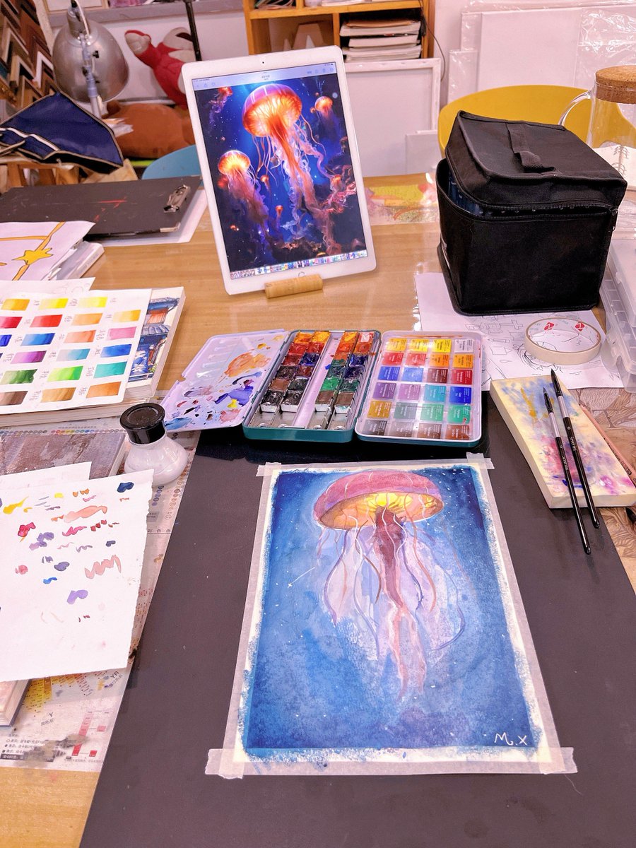 sealn714865's tweet photo. Tonight’s solo art studio session hit different—playing with watercolor bleeding on rice paper, colors blending like quiet secrets coming alive. No deadlines, just messy, perfect moments. https://t.co/wdIp2zhdIt