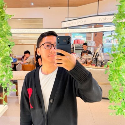 saggkids's tweet photo. #NewProfilePic https://t.co/75g5qHgsn6