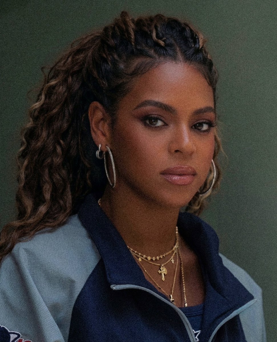 beyoncerelated's tweet photo. How it started                     How it's going https://t.co/7mu82fX9OQ