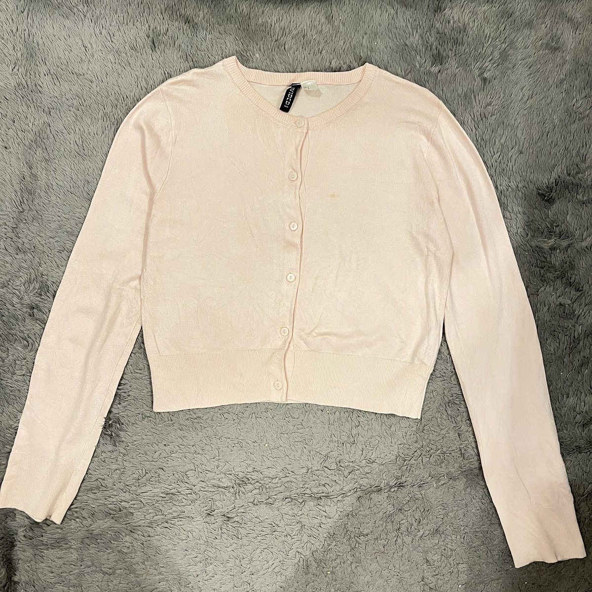 bacotmulujir's tweet photo. Cardigan Hnm Pink

LD 90-105 
P 55

💸 90k (bahan cakep) https://t.co/MZnjSXOWfl