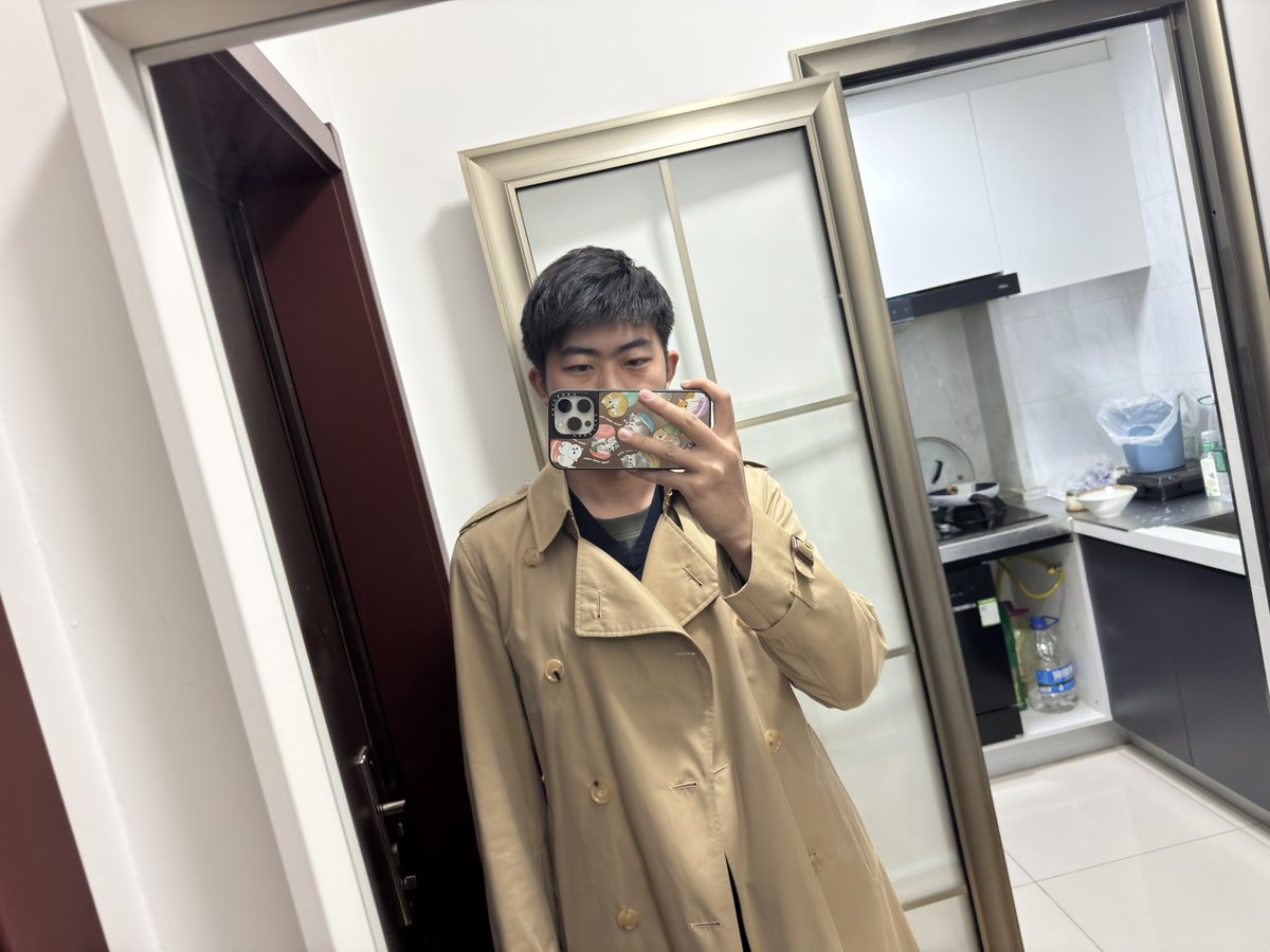 jl119119's tweet photo. 本人27岁，身高182，体重80kg，硕士研究生在读。
性格偏礼貌、不油腻，沟通时会注意对方感受和边界。
想认识同样礼貌、干净、有分寸的人，如果有缘分可以进一步了解。
谢谢你看到这里。 https://t.co/qeiAjthtpg