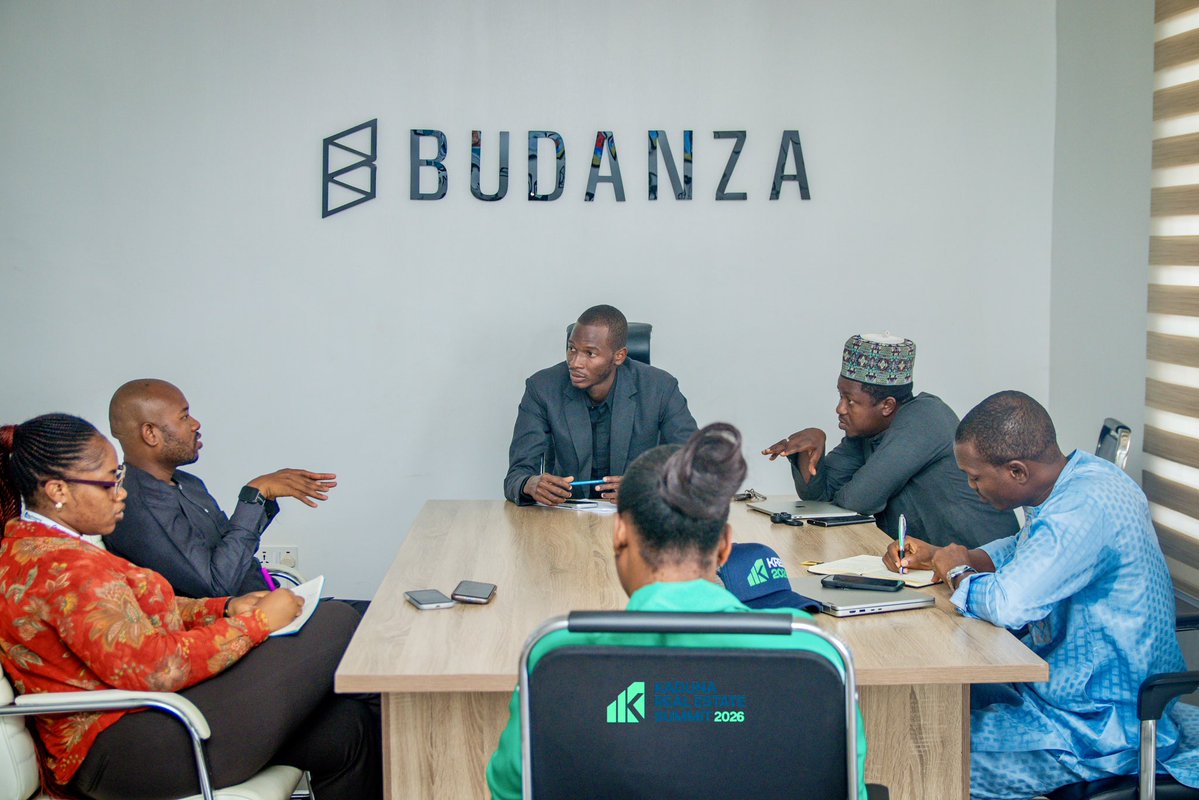 KadRealEstate26's tweet photo. The Kaduna Real Estate Summit team also held a strategic pre-summit planning meeting with Skydreams Properties Ltd, developers of Sky Garden Estate, ahead of the upcoming summit.

We are delighted to have Skydreams Properties Ltd joining us as an exhibitor. https://t.co/VK3GxqHepZ