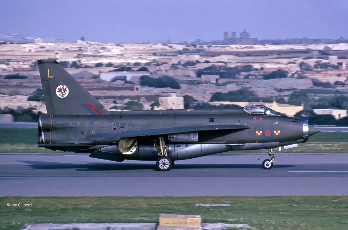CcibChris's tweet photo. EE Lightning F.2A XB767 of 92 Sqn RW05 Oct 27th, 1975. 92 and 19 Sqn were tip of spear for the RAF's interceptor fleet at the height of the Cold War and were both based in Gutersloh, East Germany. the only known visit to RAF Luqa of a Lightning F.2A.
  credit Joe Ciliberti https://t.co/31d3APmjS1