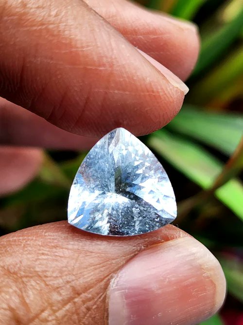 ShwasamC's tweet photo. During life’s difficult phases, when things feel beyond your control and you feel stuck, gemstones can offer meaningful support. 
Explore our finest loose gemstones and customise them into pendants, rings, earrings, bracelets, or other jewellery forms that suit your style. https://t.co/SDNhEio7Xp