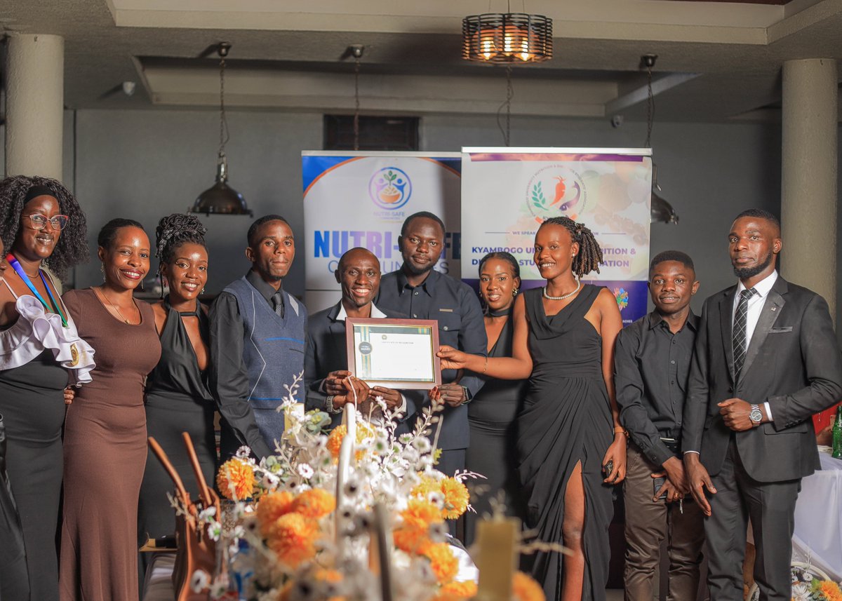 AturindaRe38550's tweet photo. On 12th Sept, I had the privilege of serving as MC & event organizer at the NADSSU Handover & Dinner at Rivonia Hotel & Suites.
I was also handed over as Speaker, NADSSU 2026β2027.
Next chapter: ANAU Student Representative.
#NADSSU @NutritionistsUg https://t.co/66mr0SZEyY