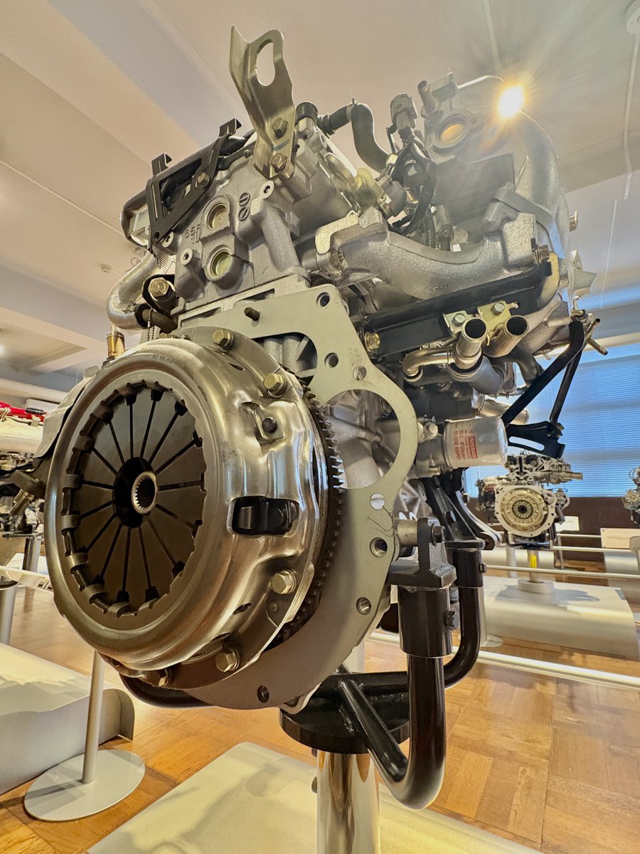 Nissan_Yokohama's tweet photo. 🔧あの頃を思い出してほしい。

1993年に発売されたシルビア（S14型）などに搭載された、水冷直列4気筒DOHCターボ 「SR20DET」エンジン です。

今見ても「INTERCOOLER TURBO」「TWIN CAM 16VALVE」の文字がかっこいいですね✨

皆さんはSR20DET搭載車といえば、どの車種を思い浮かべますか？

The SR20DET is a water-cooled inline-4 DOHC turbo engine used in Nissan performance models such as the Silvia. Which Nissan first comes to mind when you hear "SR20DET"?

#日産自動車 #日産横浜工場 #Nissan #Silvia #S14 #SR20DET #EngineMuseum #Yokohama
