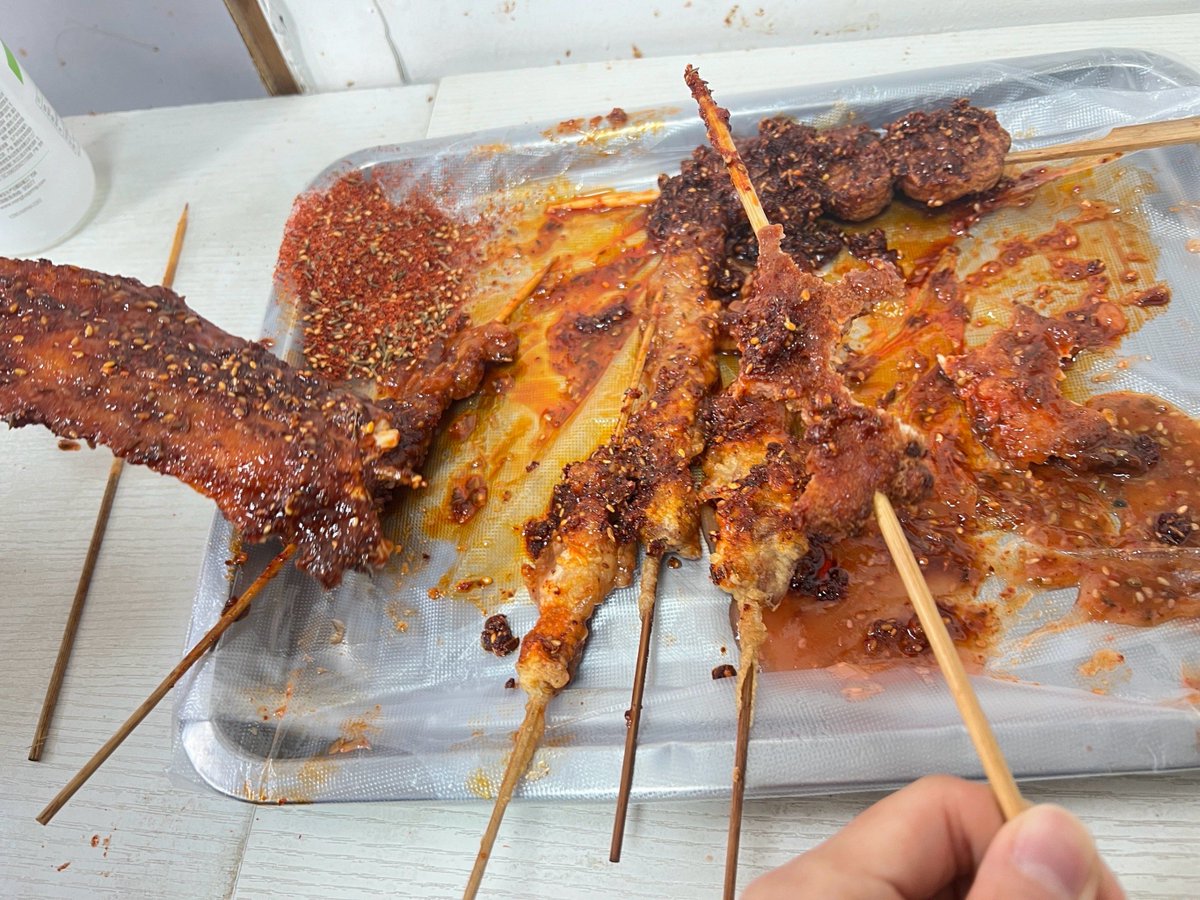 goldg341943's tweet photo. Craving crispy street fried chicken skewers with sweet chili drips on a sunny afternoon! ， https://t.co/AV1ZDQQn2o
