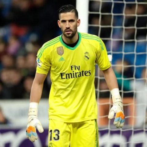 theMadridZone's tweet photo. 🗣️ Kiko Casilla: “Being a Real Madrid GK is very demanding but Thibaut Courtois a guy who saves a lot of points for Real Madrid.” https://t.co/ENS7glFrhQ