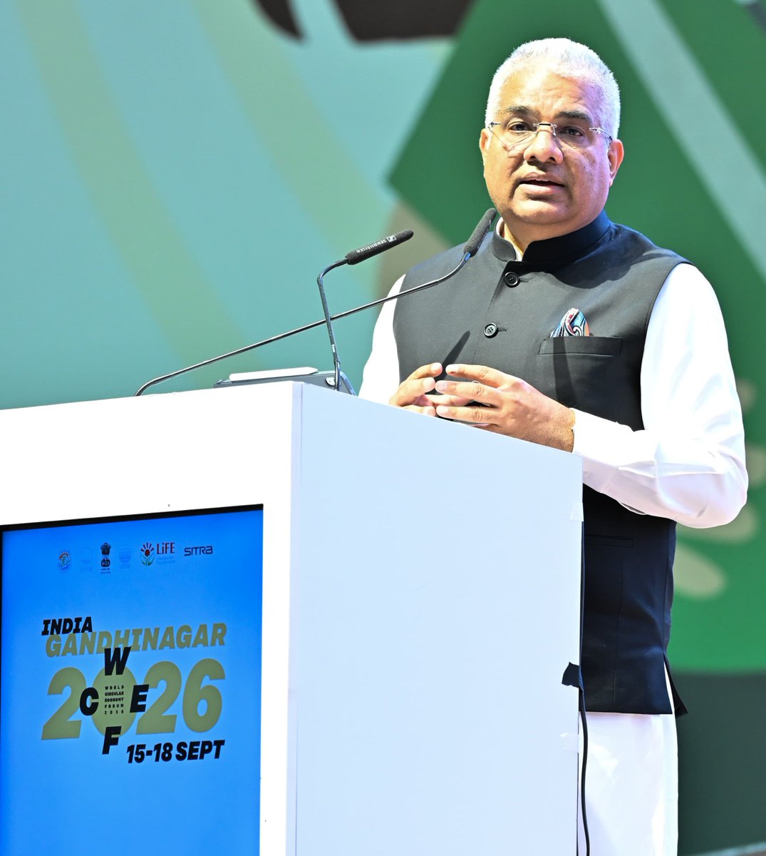 EnvironmentPib's tweet photo. Union Environment Minister &amp; Gujarat CM inaugurate World Circular Economy Forum 2026 at Gandhinagar

Repair before Replace, Reuse before Discard, Recover before Waste – India’s circularity ethos rooted in tradition: Shri @byadavbjp

📝 https://t.co/D8e8GLLrk6 https://t.co/QrifQUTeEs