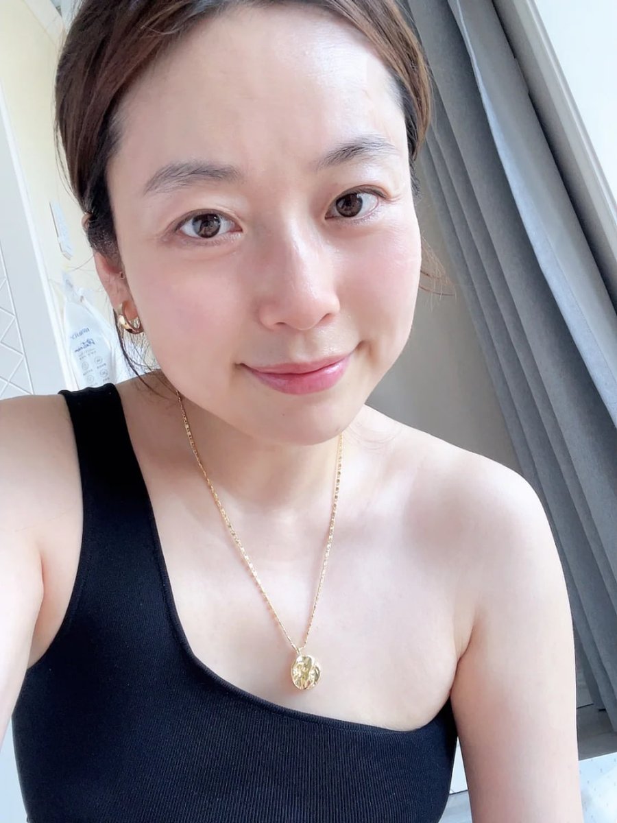 ilhamart's tweet photo. 老阿姨，上X找个生理性搭子，只要有素质的，听话的，别的先不挑~ https://t.co/JNFhgIpA9w