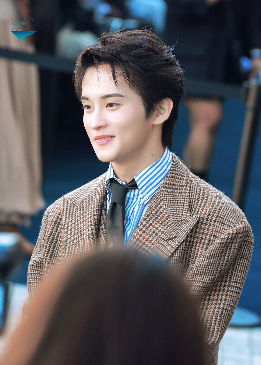 iceberg4mark's tweet photo. 260915 

#마크 #MARK #MARKLEE https://t.co/5dFvY4RxVY