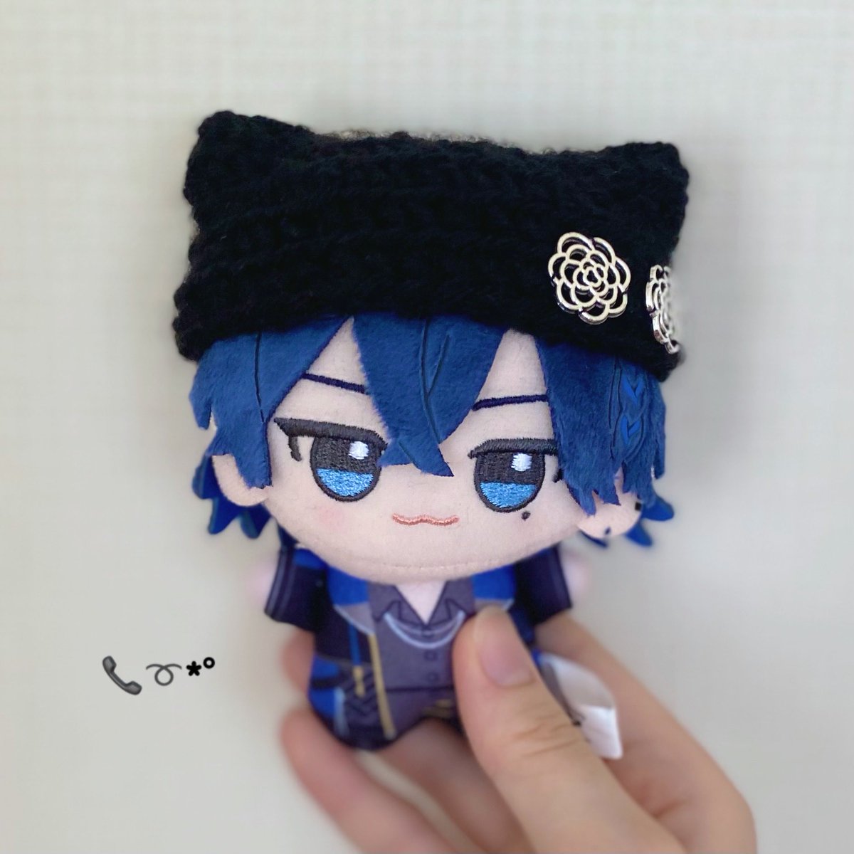 __luv_amau's tweet photo. @utut_2525 『手作り推し活選手権🧸🎀』参加失礼します！
ちびぐるみ用に作った猫耳ニット帽です🐈🐾
よくバケハを被っているイメージがあるので、うちの子にも帽子を被せてあげたいと思い、初めての編み物に挑戦しました🌟
ポイントは名前にちなんだ花の飾りです！

宜しければ採用お願いいたします(  . .)" https://t.co/u4OMwEgSqC