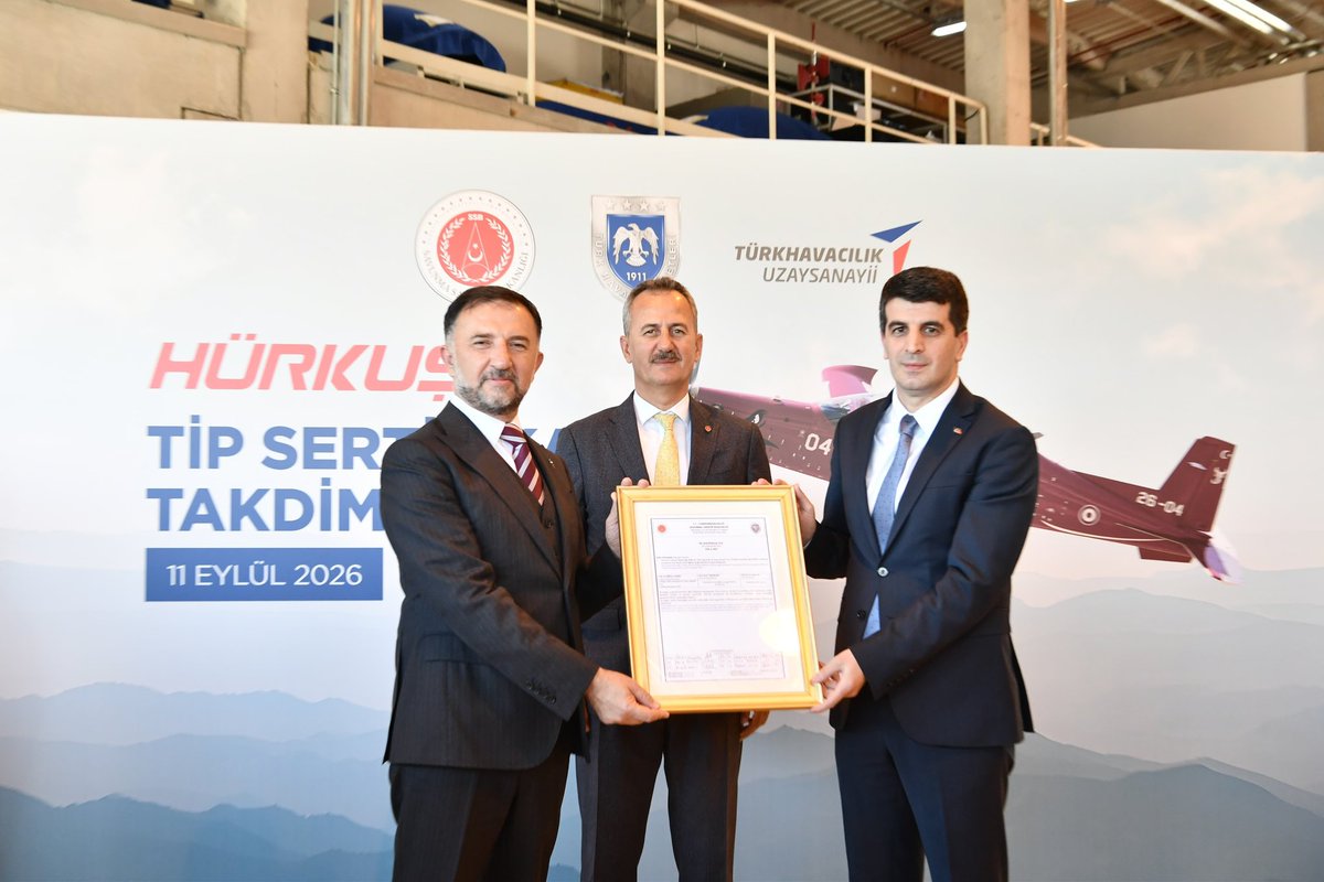 halukgorgun's tweet photo. Türk havacılığında millî bir ilk! 🇹🇷

Türkiye’de yerli olarak geliştirilen bir hava platformuna ilk kez Askerî Tip Sertifikası verdik: HÜRKUŞ-II.

Uluslararası standartlara uygun ve tamamen millî insan kıymetiyle yürüttüğümüz bu süreçle, kendi hava araçlarımızı sertifikalandırma yetkinliğimizi ortaya koyduk.

Bu süreçte;
✅ 1.790 gereksinim doğrulandı.
✅ 950 kanıt dokümanı incelendi.
✅ 153 sertifikasyon testi gerçekleştirildi.

Müşterek teknik çalışmayı yürüten @tcsavunma, Hava Kuvvetleri Komutanlığımız, @SavunmaSanayii, TR Uçuşa Elverişlilik ve @TUSAS_TR’nin uzman ve mühendislerine teşekkür ediyorum.

#MillîYetkinlikHamlesi
#MillîTeknolojiHamlesi