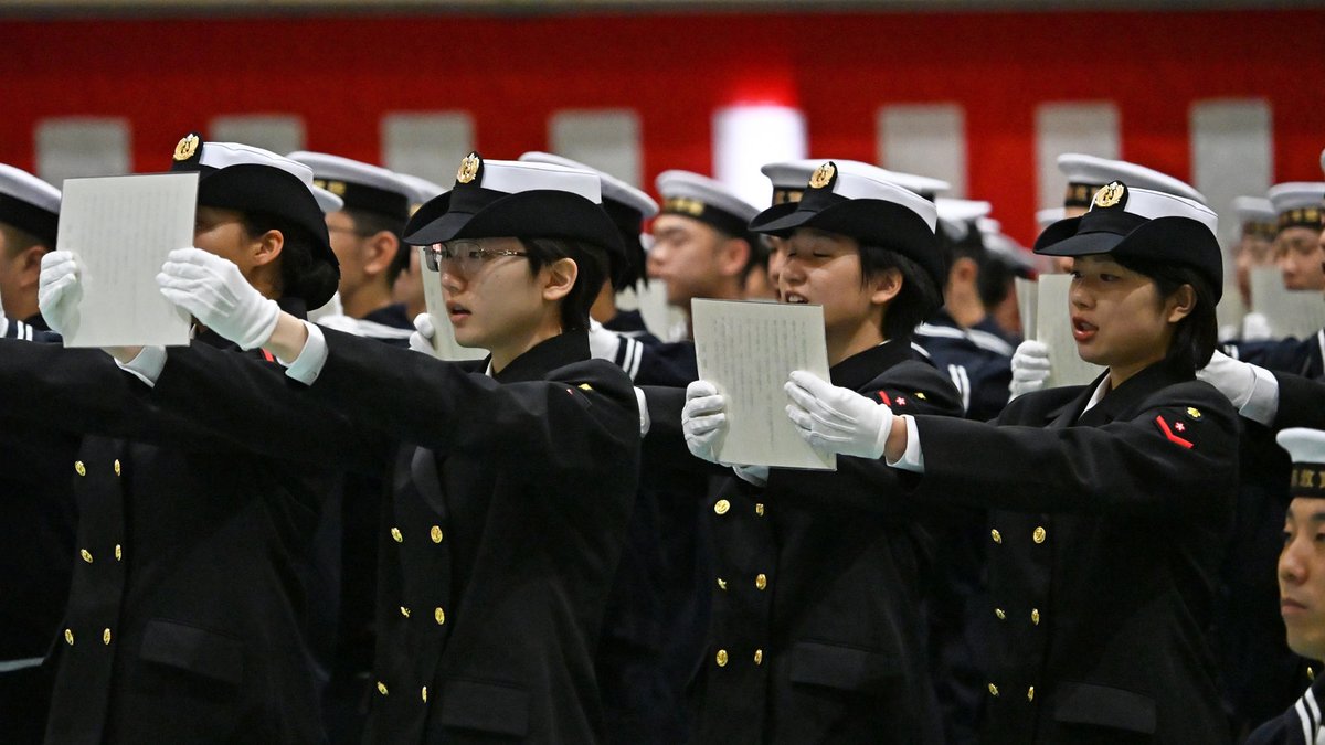 JMSDF_mrh's tweet photo. ◤2026年度上半期を振り返って◢
舞鶴教育隊入隊式
#海上自衛隊  #海自舞鶴 https://t.co/UDdHidVq86