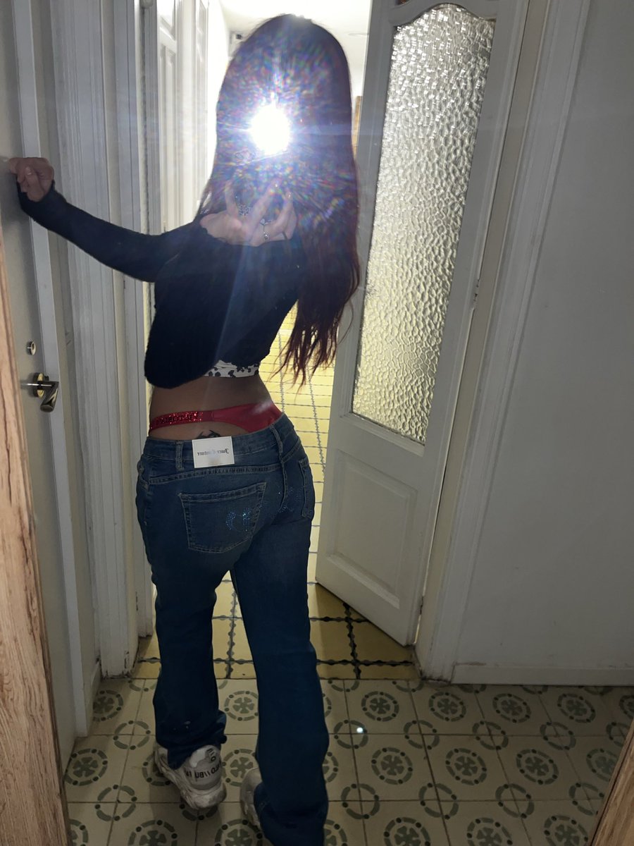 femqueenSelene's tweet photo. Busco un nuevo sumiso 🙈 x favor solo perros fieles, serio y con pasta. Para todos los días 💳💋🔥 https://t.co/Genm5ZG8lW