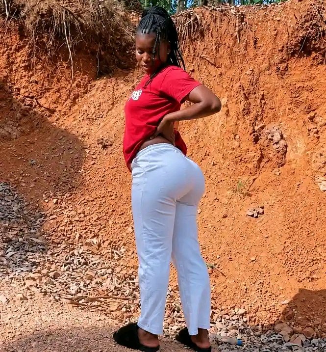 kestinxryp's tweet photo. Back view https://t.co/G2AryPQ0yv