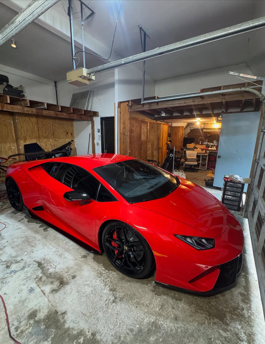 stevebrook85690's tweet photo. Stage 1 for this Lamborghini Huracan https://t.co/3ApFsBX2bT