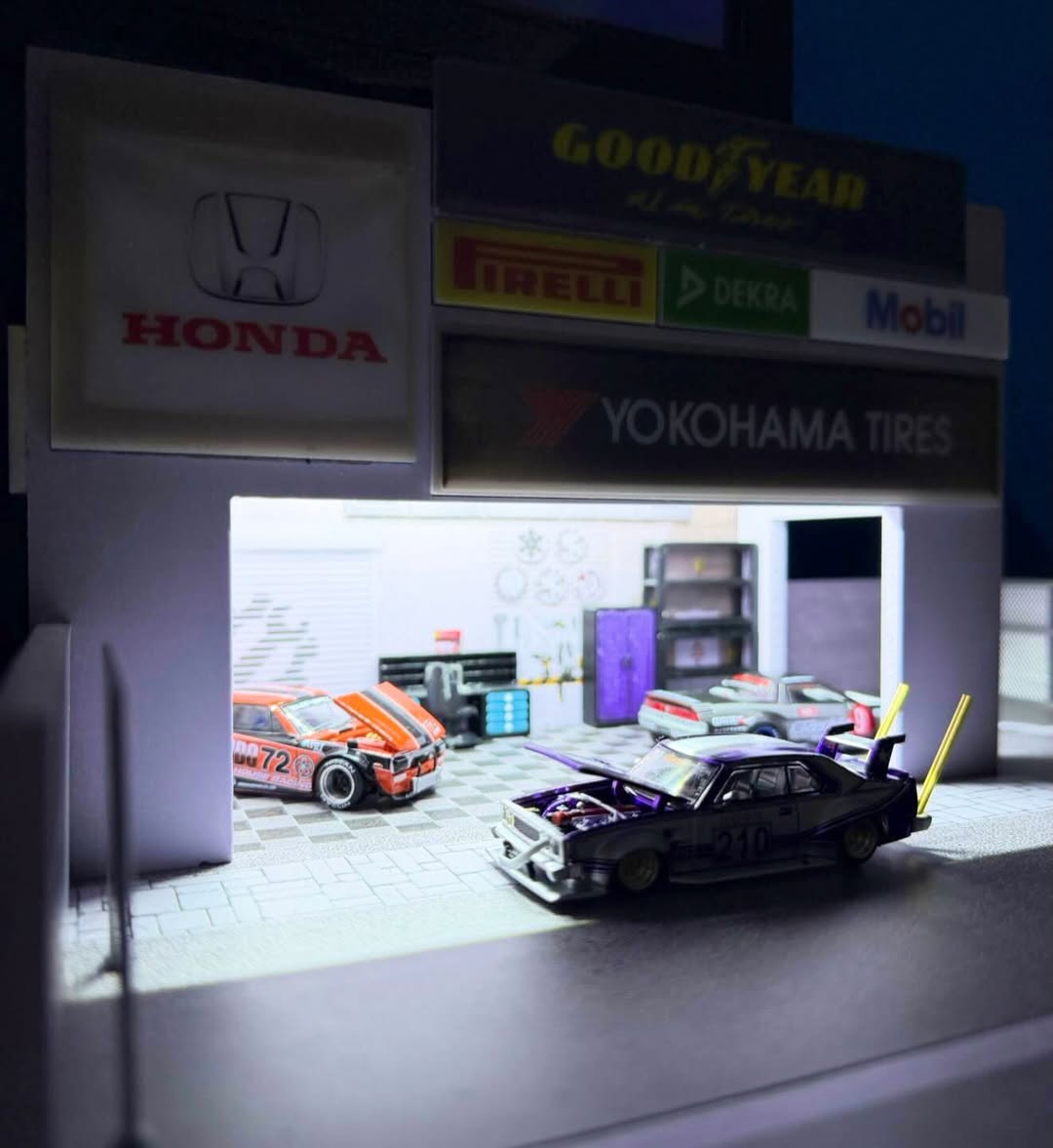 anthocampb74278's tweet photo. Another Customer Garage, this time showcasing an incredible selection of JDM cars. This Workshop is our Mod Shop and was a big hit at Gassed Up at Silverstone this weekend. Visit to find the Garage that best suits your collection. https://t.co/Xkr7F26vZ8