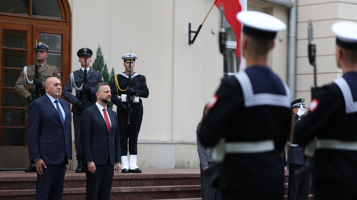 Poland_MOD's tweet photo. Deputy Prime Minister @KosiniakKamysz: Poland and Italy want an improvement of military mobility in Europe, so that allied forces can quickly move between countries. https://t.co/7mjixyi9Pf