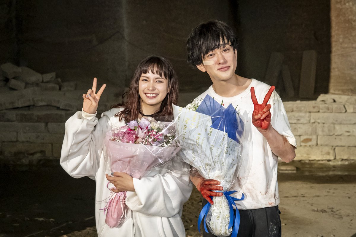 oricon's tweet photo. 📺今夜もシリアルキラーと待ち合わせ
きょう、最終回
⠀
SUPER EIGHT横山裕＆関水渚
クランクアップコメント到着💐
⠀
横山「頑張ってよかったなと、本当に思えた作品」
関水「楽しい思い出ばっかり」
https://t.co/7yYAvTJrcx https://t.co/TWmBEJdTC2