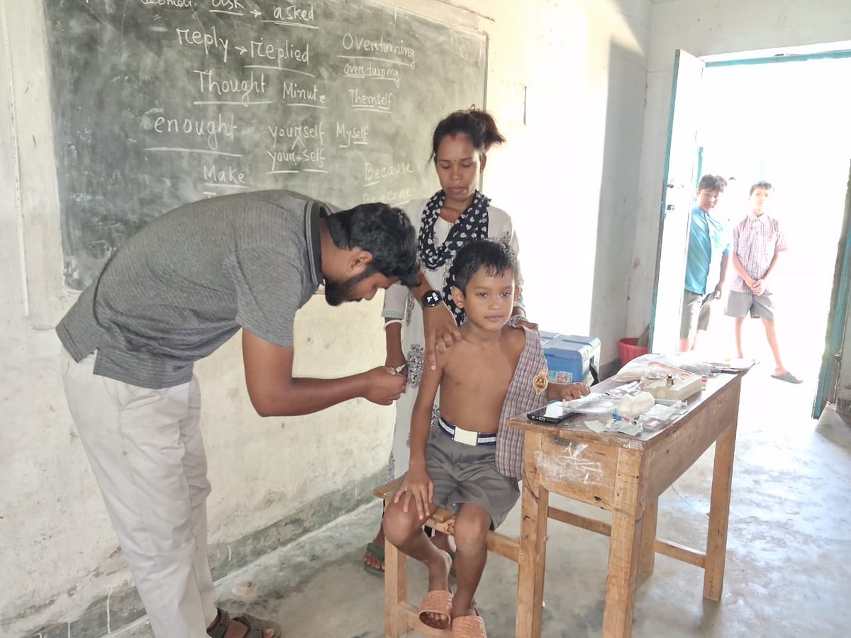 TAbpmjay's tweet photo. MR Vaccination Campaign
An MR Vaccination Session was successfully organised today at Sardukarkari High School (Pry. Sec.) by Karailong AAM under Teliamura SDH.
#PMOIndia #CMOTripura #MoHFWIndia #Jksinha #KirangitteIAS
#hfwtripura #mygovtripura #NHMTripura
#VaccinesSavesLives https://t.co/qbsdPs4pRi