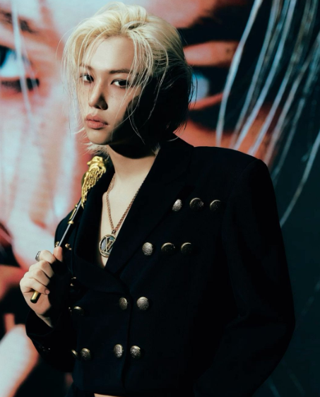 AboutMusicYT's tweet photo. Felix of Stray Kids has donated over $222,000 to different hospitals to support children in need, following his birthday. https://t.co/6ZAnwlVGgG
