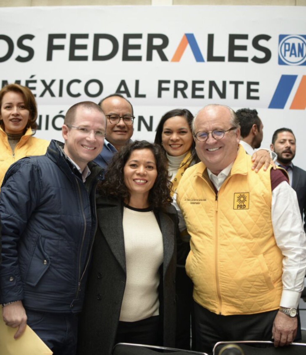Tlalocdoc's tweet photo. @Beatriz_Mojica Tal vez no se pierda Guerrero, aunque quién sabe, pero será la antesala de la más baja votación e inclusive hasta la elección más cerrada en votos de la oposición. La mayoría incopetentes y corruptos, considerate la  menos o el menos peor, solo eso. https://t.co/UUqaPpTwnG