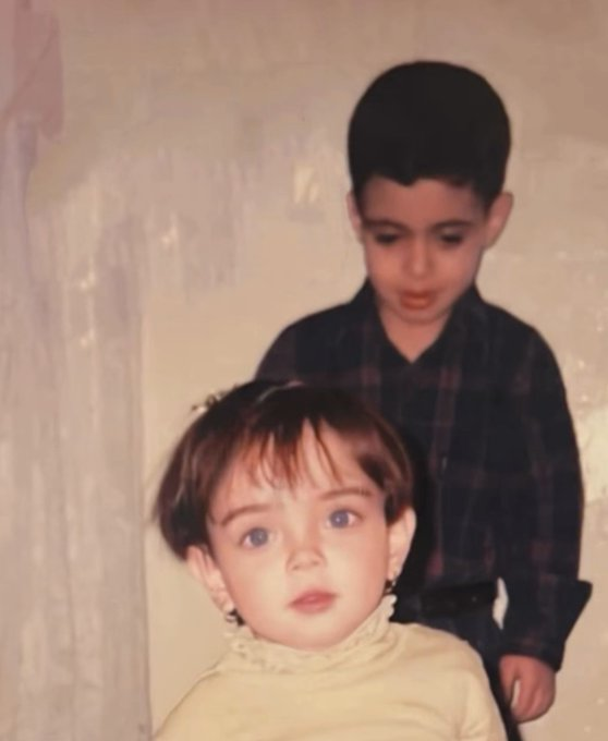 sarinazeainalli's tweet photo. اینجا یک خواهر دلتنگ برادرشه💔🖤
جاویدنام #علی_استخر https://t.co/EkGbTEQ4x1