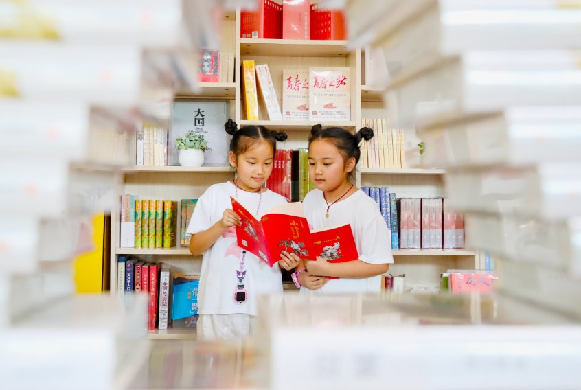 ladym280370's tweet photo. Join our neighborhood book swap this Saturday at 2 PM in Central Park! Bring a pre-loved book, take a new one—great way to connect with locals and share stories!， https://t.co/ewRGfPr2eK