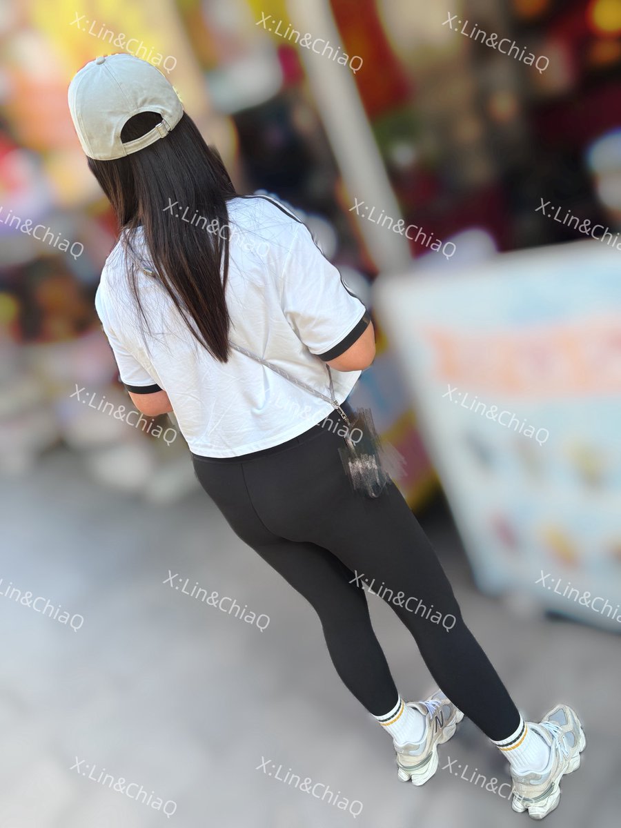 Lin_ChiaQ's tweet photo. OOTD😜
#內褲 #內衣 #腿控 #臀控 #聖水 
#射鞋 #原味鞋 #原味賣家 #自拍 
#瑜珈褲 
-
更多的我👉 https://t.co/ki9QBqhpSe https://t.co/4gELSF0qZs