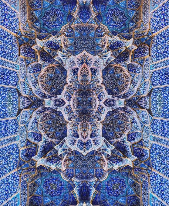 Rainmaker1973's tweet photo. The ceiling of Shah Mosque in Isfahan, Persia(1611), featuring a mesmerising array of geometrical tessellations and radial designs. 

The patterns are meticulously planned, with each tile cut to fit into the celestial design. https://t.co/TvYeXxvZax