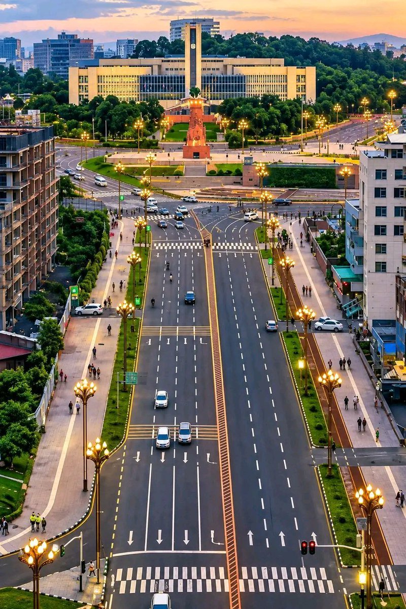 GashamaYohannes's tweet photo. #𝗘𝗧𝗛𝗜𝗢𝗣𝗜𝗔: Ethiopia'𝘀 𝗨𝗿𝗯𝗮𝗻 𝗧𝗿𝗮𝗻𝘀𝗳𝗼𝗿𝗺𝗮𝘁𝗶𝗼𝗻

Ethiopia’s corridor development is bringing new beauty and vitality to its cities. Improved roads, walkways, landscaping, lighting, and public spaces are transforming urban environments—not only making movement easier, but also creating cleaner, greener, and more welcoming cities.